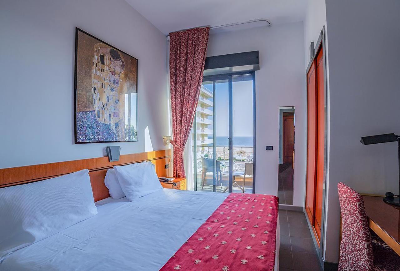 Hotel Nettunia Rimini Zimmer foto