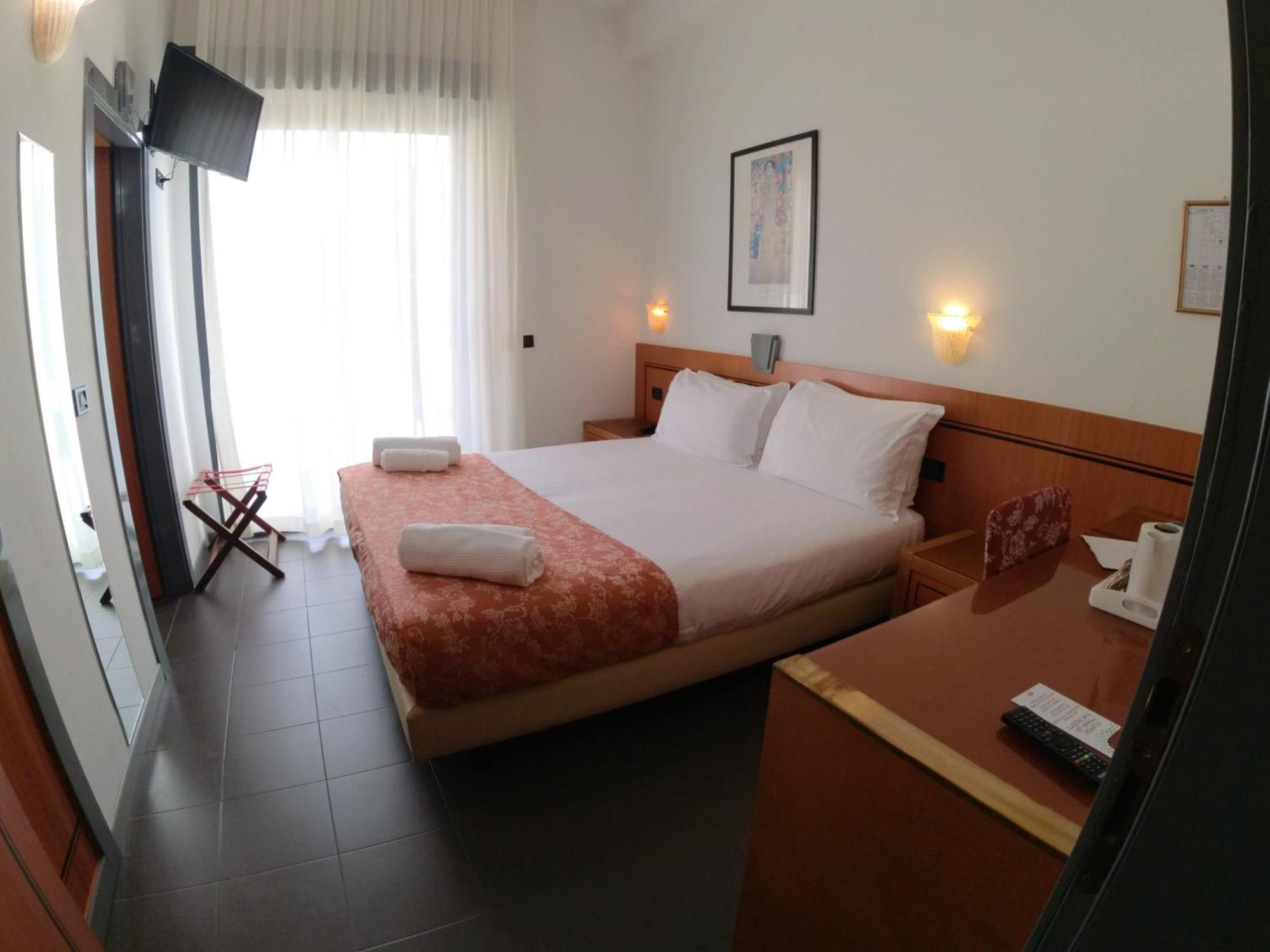 Hotel Nettunia Rimini Zimmer foto